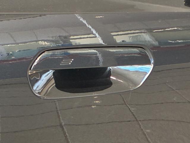 Ｘ３ ２０ｄ　ｘＤｒｉｖｅ　Ｍスポーツ　全国２年保証　レザーシート　フルセグＴＶチューナー　パワーリアゲート　ＬＥＤヘッドライト　１９インチアルミホイール　ＥＴＣ　ＡＣＣ（29枚目）