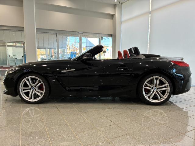 Ｚ４ ｓＤｒｉｖｅ２０ｉ　Ｍスポーツ　レザーシート　フルセグＴＶチューナー　ＬＥＤヘッドライト　１９インチアルミホイール　ＥＴＣ　ＡＣＣ（5枚目）