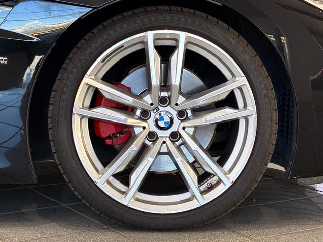 Ｚ４ ｓＤｒｉｖｅ２０ｉ　Ｍスポーツ　レザーシート　フルセグＴＶチューナー　ＬＥＤヘッドライト　１９インチアルミホイール　ＥＴＣ　ＡＣＣ（6枚目）