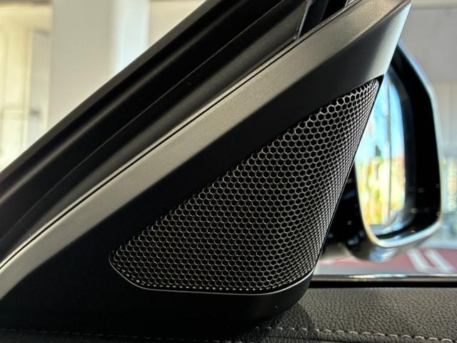 Ｚ４ ｓＤｒｉｖｅ２０ｉ　Ｍスポーツ　レザーシート　フルセグＴＶチューナー　ＬＥＤヘッドライト　１９インチアルミホイール　ＥＴＣ　ＡＣＣ（32枚目）