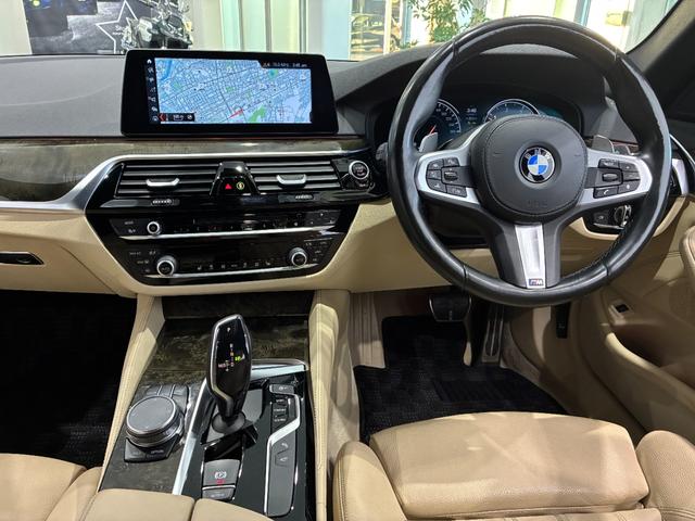 ５シリーズ ５２３ｄツーリング　Ｍスポーツ　レザーシート　フルセグＴＶチューナー　パワーリアゲート　ＬＥＤヘッドライト　１９インチアルミホイール　ＡＣＣ　ＥＴＣ（2枚目）