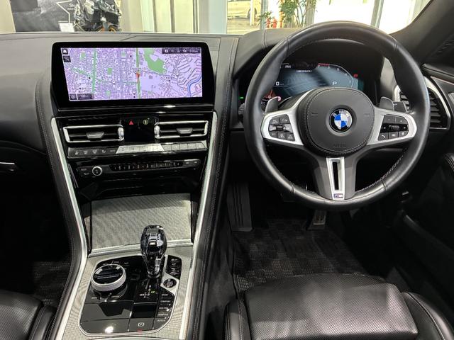8シリーズ M850i xDrive グランクーペ 全国2年保証 Mパフォーマンスパッケージ ガラスサンルーフ フルセグTVチューナー B&Wスピーカー レザーシート パワーリアゲート LEDヘッドライト 19インチアルミホイール ETC ACC(2枚目)