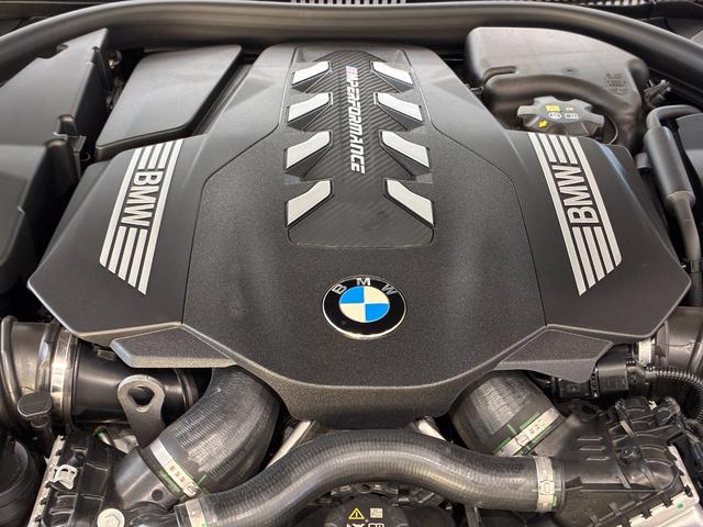 8シリーズ M850i xDrive グランクーペ 全国2年保証 Mパフォーマンスパッケージ ガラスサンルーフ フルセグTVチューナー B&Wスピーカー レザーシート パワーリアゲート LEDヘッドライト 19インチアルミホイール ETC ACC(13枚目)