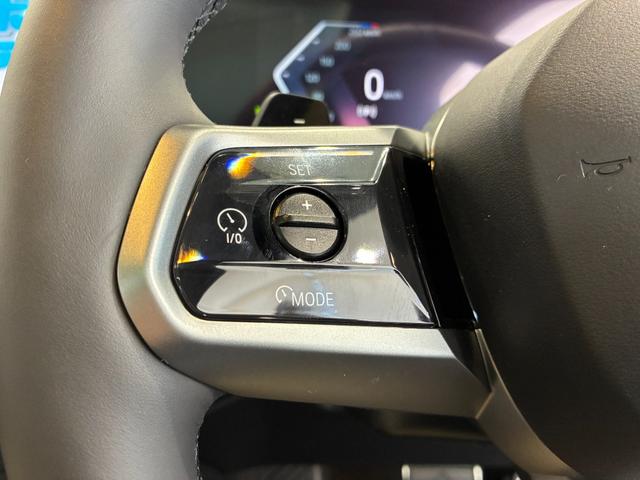 X3 20d xDrive Mスポーツ 全国2年保証 ハーマンカードンスピーカー パノラマガラスサンルーフ レザーシート フルセグTVチューナー 19インチアルミホイール LEDヘッドライト ETC ACC(11枚目)