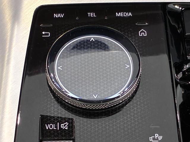 X3 20d xDrive Mスポーツ 全国2年保証 ハーマンカードンスピーカー パノラマガラスサンルーフ レザーシート フルセグTVチューナー 19インチアルミホイール LEDヘッドライト ETC ACC(18枚目)