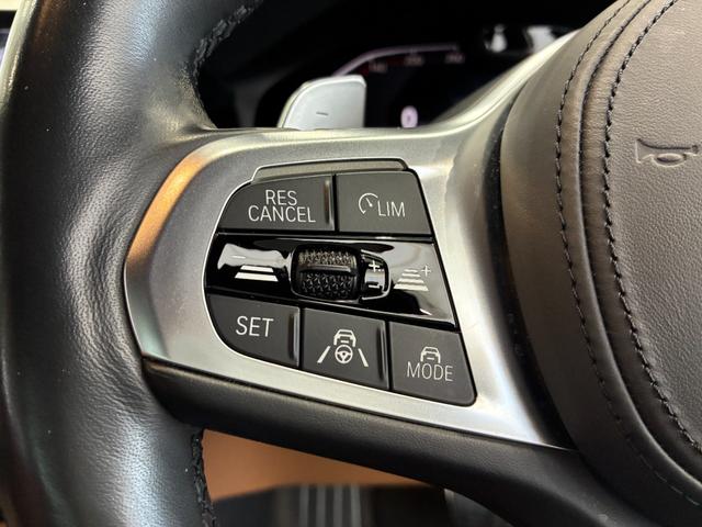 アクティブクルーズコントロールは前車追従式のクルーズコントロールです。渋滞時にも便利です。