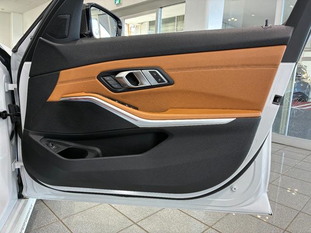 ＢＭＷ　Ｐｒｅｍｉｕｍ　Ｓｅｌｅｃｔｉｏｎ大和では約１００台の在庫を展示しております。お気軽にご来店ください。無料電話　００７８−６０４２−１２３１