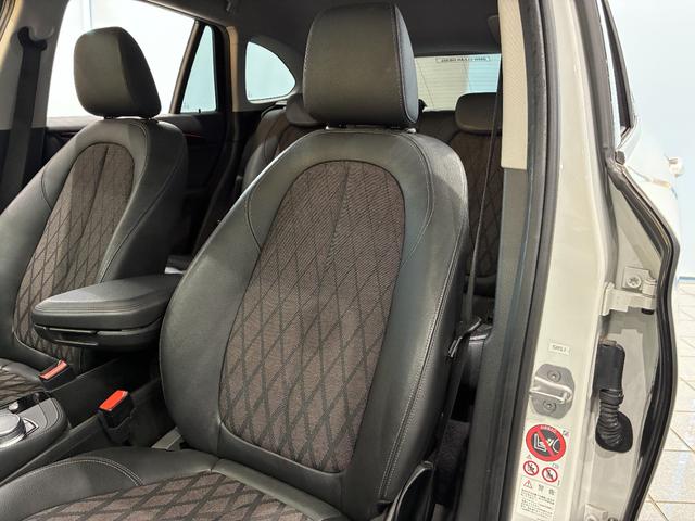 Ｘ１ ｘＤｒｉｖｅ　１８ｄ　ｘライン　ハーフレザーシート　リアバックカメラ　ＬＥＤヘッドライト　１８インチアルミホイール　ＥＴＣ（24枚目）