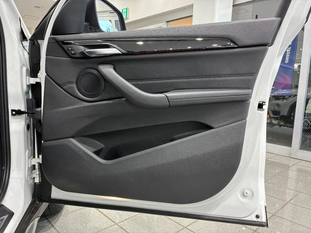 Ｘ１ ｘＤｒｉｖｅ　１８ｄ　ｘライン　ハーフレザーシート　リアバックカメラ　ＬＥＤヘッドライト　１８インチアルミホイール　ＥＴＣ（31枚目）
