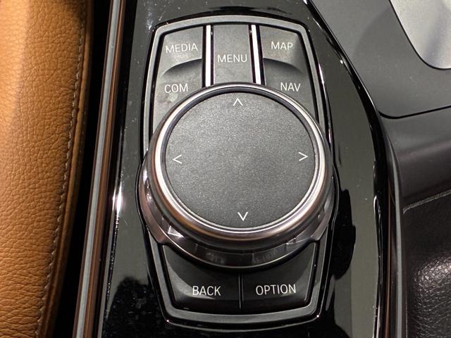 １シリーズ １１８ｉ　Ｍスポーツ　エディションシャドー　レザーシート　リアバックカメラ　ＬＥＤヘッドライト　１８インチアルミホイール　ＡＣＣ　ＥＴＣ（19枚目）