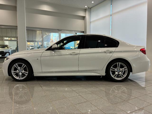 3シリーズ 318i Mスポーツ ハーフレザーシート リアバックカメラ LEDヘッドライト 18インチアルミホイール ACC ETC(5枚目)