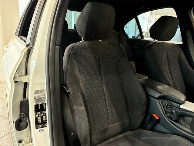 3シリーズ 318i Mスポーツ ハーフレザーシート リアバックカメラ LEDヘッドライト 18インチアルミホイール ACC ETC(24枚目)