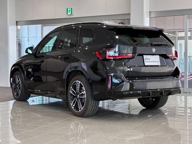 Ｘ１ ｘＤｒｉｖｅ　２０ｄ　Ｍスポーツ　全国２年保証　　パワーリアゲート　ＬＥＤヘッドライト　１９インチアルミホイール　ＥＴＣ　ＡＣＣ（3枚目）