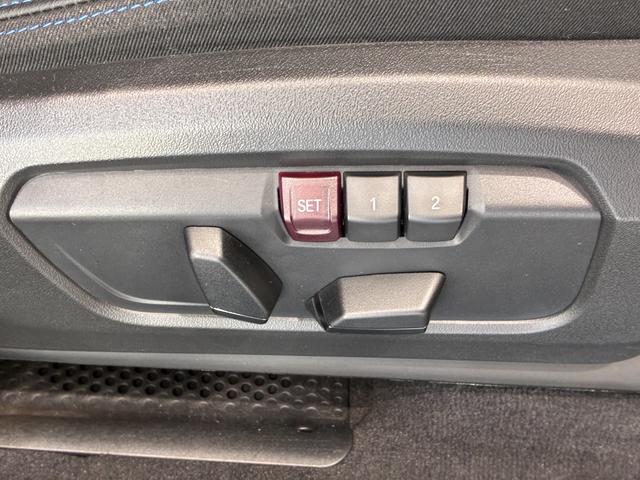 Ｘ１ ｘＤｒｉｖｅ　２０ｄ　Ｍスポーツ　全国２年保証　　パワーリアゲート　ＬＥＤヘッドライト　１９インチアルミホイール　ＥＴＣ　ＡＣＣ（12枚目）