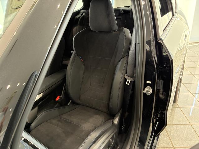 Ｘ１ ｘＤｒｉｖｅ　２０ｄ　Ｍスポーツ　全国２年保証　　パワーリアゲート　ＬＥＤヘッドライト　１９インチアルミホイール　ＥＴＣ　ＡＣＣ（14枚目）