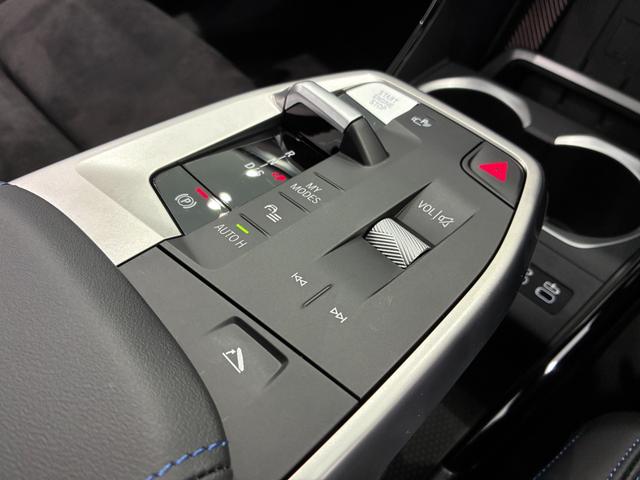 Ｘ１ ｘＤｒｉｖｅ　２０ｄ　Ｍスポーツ　全国２年保証　　パワーリアゲート　ＬＥＤヘッドライト　１９インチアルミホイール　ＥＴＣ　ＡＣＣ（22枚目）