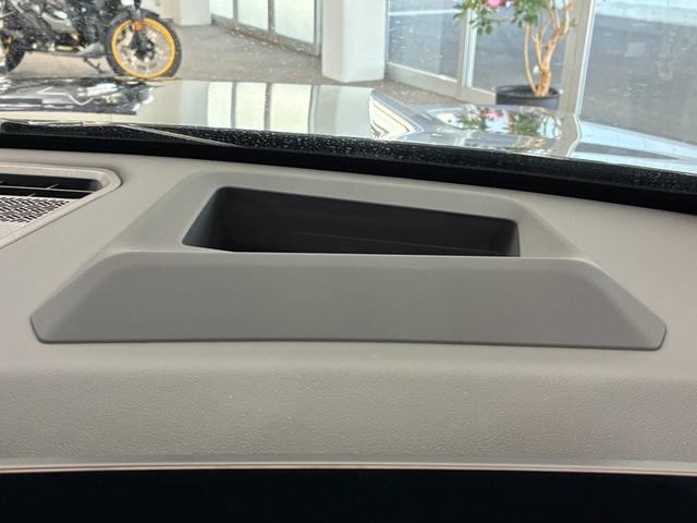 Ｘ１ ｘＤｒｉｖｅ　２０ｄ　Ｍスポーツ　全国２年保証　　パワーリアゲート　ＬＥＤヘッドライト　１９インチアルミホイール　ＥＴＣ　ＡＣＣ（33枚目）