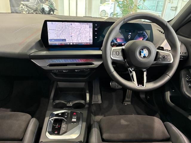 1シリーズ 120 Mスポーツ アルカンタラヴェガンザコンビ電動リアゲートシートヒーター(17枚目)