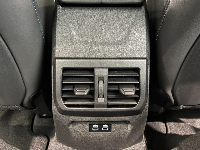 1シリーズ 120 Mスポーツ アルカンタラヴェガンザコンビ電動リアゲートシートヒーター(19枚目)