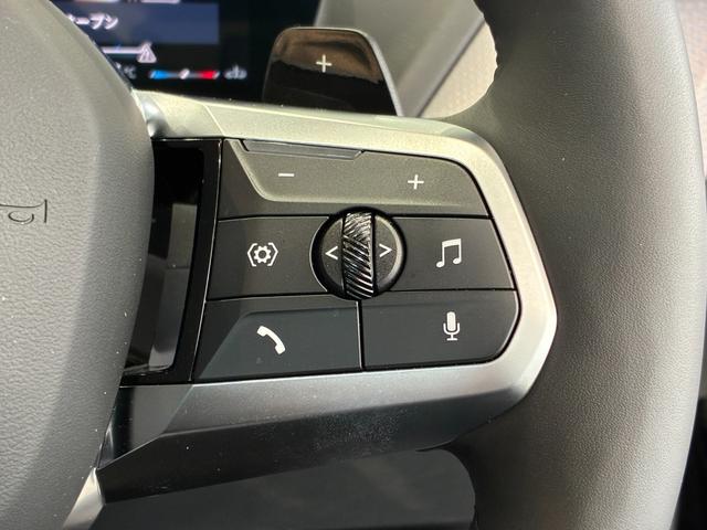 1シリーズ 120 Mスポーツ アルカンタラヴェガンザコンビ電動リアゲートシートヒーター(28枚目)