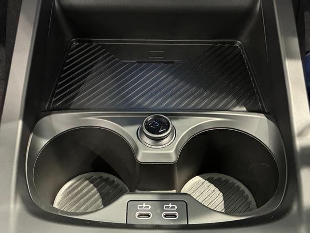 1シリーズ 120 Mスポーツ アルカンタラヴェガンザコンビ電動リアゲートシートヒーター(33枚目)