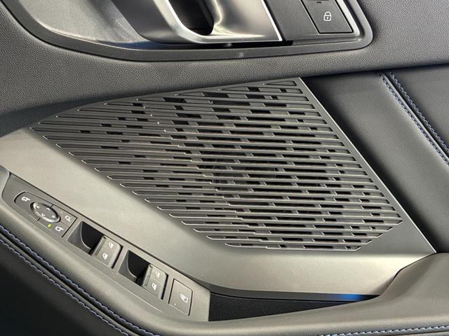 1シリーズ 120 Mスポーツ アルカンタラヴェガンザコンビ電動リアゲートシートヒーター(34枚目)