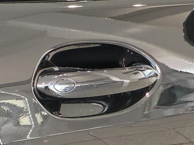 1シリーズ 120 Mスポーツ アルカンタラヴェガンザコンビ電動リアゲートシートヒーター(37枚目)