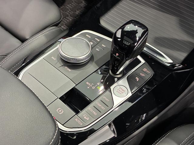 X3 M40d 全国2年保証 M40d 4WD ヘッドアップディスプレイ(24枚目)