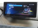 衝突被害軽減ブレーキと車線逸脱警告がついています。