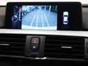 リヤビューカメラはガイドライン付き ハンドル操作に応じて進行方向を示してくれます。車庫入れもスムーズです。