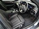 納車前点検では100項目にも上るポイントを徹底的にチェック。エンジン、トランスミッション、電気系統やコンピュータ・システムなども詳細に点検。BMW純正部品だけを使用し整備致します。