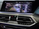 リヤビューカメラはガイドライン付き ハンドル操作に応じて進行方向を示してくれます。車庫入れもスムーズです。