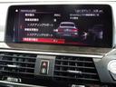 衝突被害軽減ブレーキと車線逸脱警告がついています。