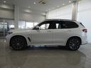 Ｘ５ ｘＤｒｉｖｅ　３５ｄ　Ｍスポーツ　２０インチＭライトアロイホイール　コーヒーヴァーネスカレザー　パノラマガラスサンルーフ　ヘッドアップディスプレイ　アクティブクルーズコントロール　フロントリヤシートヒーティング　ＴＶファンクション（5枚目）