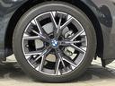 純正アルミホイールは、足周りの軽量化、ブレーキの冷却にも大変優れ、気持ちの良いクルージングを演出してくれます。