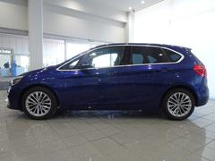 納車前点検では１００項目にも上るポイントを徹底的にチェック。エンジン、トランスミッション、電気系統やコンピュータ・システムなども詳細に点検。ＢＭＷ純正部品だけを使用し整備致します。 5