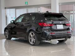 ２年間、走行距離無制限の安心保証ＢＭＷ　Ｐｒｅｍｉｕｍ　Ｓｅｌｅｃｔｉｏｎです。お客様のＢＭＷライフを手厚くサポート致します。お気軽にお問い合わせください。無料電話　００７８−６０４２−１２３１ 3