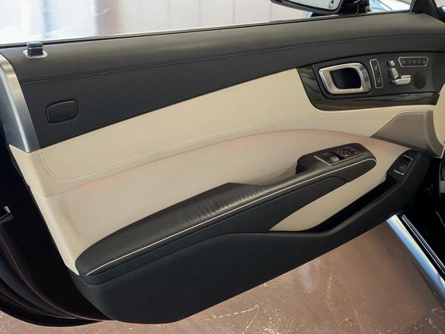 SL63 AMG ディーラー車 左ハンドル ホワイトレザー バリオルーフ AMG19AW 純正ナビ バックカメラ フルセグ対応 Pセンサー マジックスカイルーフ ETC キセノン エアスカーフ カーボン内装(46枚目)