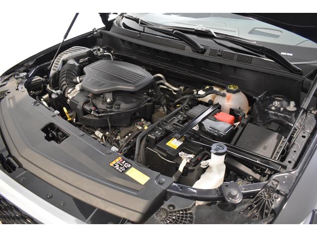 キャデラックＸＴ６ ミッドナイトスカイエディション　弊社試乗車　レザーシート　Ａｐｐｌｅ　ＣａｒＰｌａｙ　Ａｎｄｏｒｉｄ　Ａｕｔｏ　衝突軽減ブレーキ　障害物センサー　シートヒーター　アダプティブクルーズコントロール　ＬＥＤヘッドライト　バックカメラ（24枚目）