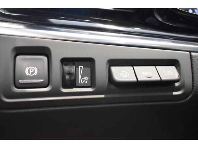 キャデラックＸＴ６ ミッドナイトスカイエディション　弊社試乗車　レザーシート　Ａｐｐｌｅ　ＣａｒＰｌａｙ　Ａｎｄｏｒｉｄ　Ａｕｔｏ　衝突軽減ブレーキ　障害物センサー　シートヒーター　アダプティブクルーズコントロール　ＬＥＤヘッドライト　バックカメラ（39枚目）