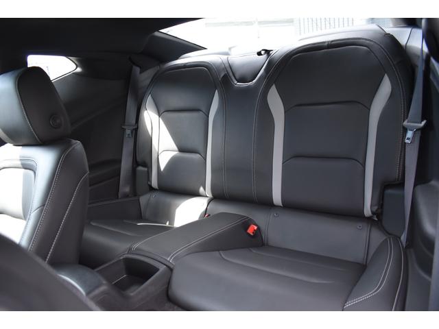 シボレーカマロ ＬＴ　ＲＳ　認定中古車保証対象車　弊社ユーザー様車両　アメリカンスポーツカー　２．０Ｌターボ　障害物センサー後　クルーズコントロール　ＡｐｐｌｅＣａｒＰｌａｙ　ＡｎｄｏｒｉｄＡｕｔｏ　レザーパワーシート（31枚目）