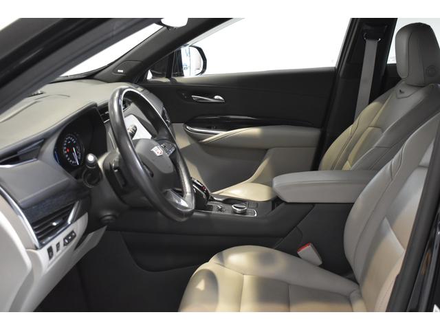 キャデラックＸＴ４ プラチナム　認定中古車保証対象車　弊社ユーザー様ワンオーナー車両　障害物センサー前後　衝突軽減ブレーキ　アダプティブクルーズコントロール　ＡｐｐｌｅＣａｒＰｌａｙ　ＡｎｄｏｒｉｄＡｕｔｏ　レザーパワーシート（10枚目）