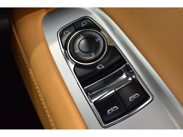 �w�L���f���b�N�E�V�{���[�������l�x�ɂĔ̔����B�m�肽�����ƁA�����������ƁA���C�y�ɂ����k���������B�ʘb�����̐�p�_�C�����O�O�V�W�|�U�O�S�Q�|�X�O�U�T�i�c�Ǝ��ԁF�P�O���`�P�W���^���j��x�j