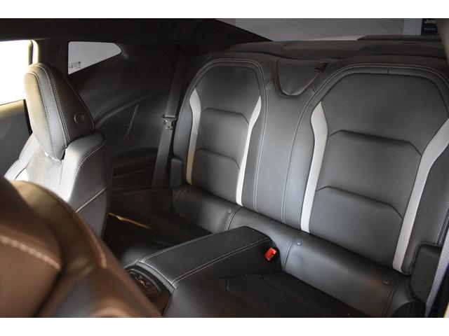 シボレーカマロ ファイナルエディション　国内５０台限定　正規ディーラー車　ワンオーナ－　新車保障継承　ファイナルモデル　ＡｐｐｌｅＣａｒＰｌａｙ／ＡｎｄｒｏｉｄＡｕｔｏ　デジタルインナーミラー　ＢＯＳＥスピーカー　ドラレコ　ＥＴＣ２．０（9枚目）