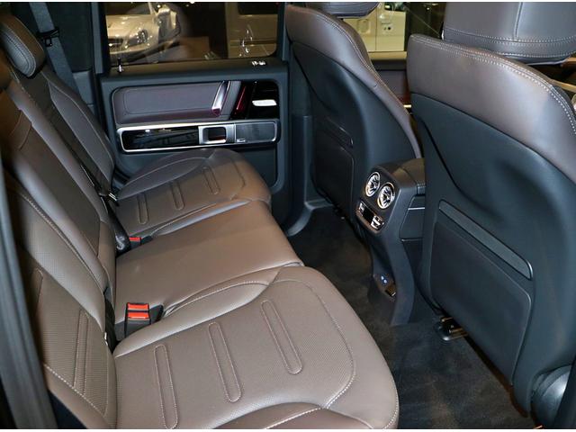 Ｇクラス Ｇ４５０ｄ　ＡＭＧラインパッケージ　ＭＡＮＵＦＡＫＴＵＲプログラム　ロゴパッケージ　ボディ同色スペアタイヤリング（17枚目）