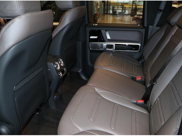 Ｇクラス Ｇ４５０ｄ　ＡＭＧラインパッケージ　ＭＡＮＵＦＡＫＴＵＲプログラム　ロゴパッケージ　ボディ同色スペアタイヤリング（19枚目）