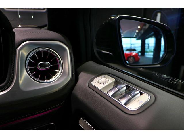 Ｇクラス Ｇ４５０ｄ　ＡＭＧラインパッケージ　ＭＡＮＵＦＡＫＴＵＲプログラム　ロゴパッケージ　ボディ同色スペアタイヤリング（25枚目）