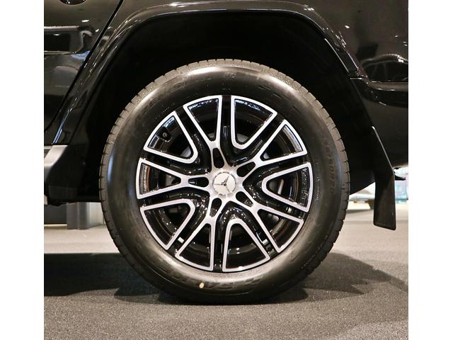 Ｇクラス Ｇ４５０ｄ　ＡＭＧラインパッケージ　ＭＡＮＵＦＡＫＴＵＲプログラム　ロゴパッケージ　ボディ同色スペアタイヤリング（61枚目）