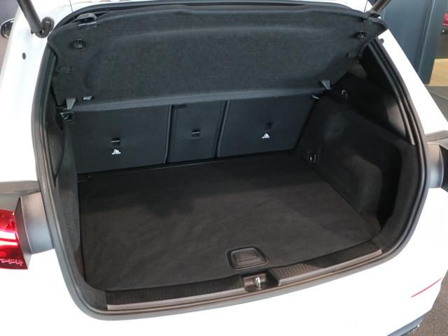 Ｂクラス Ｂ２００ｄ　ＡＭＧレザーエクスクルーシブパッケージ　ＡＭＧラインパッケージ　アドバンスドパッケージ　パノラミックスライディングルーフ　後期モデル　３６０°カメラシステム　ヘッドアップディスプレイ（53枚目）