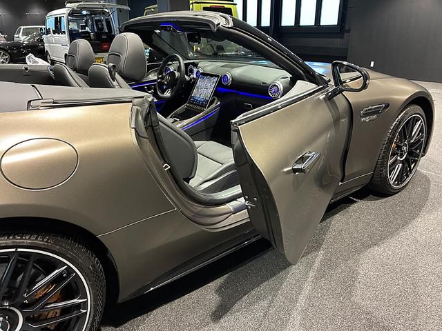 ＳＬ ＳＬ６３　Ｓ　Ｅ　パフォーマンス　ＡＭＧカーボンパッケージ　ＡＭＧカーボンセラミックブレーキ　ヘッドアップディスプレイ　ソフトトップ（ブラック）（28枚目）